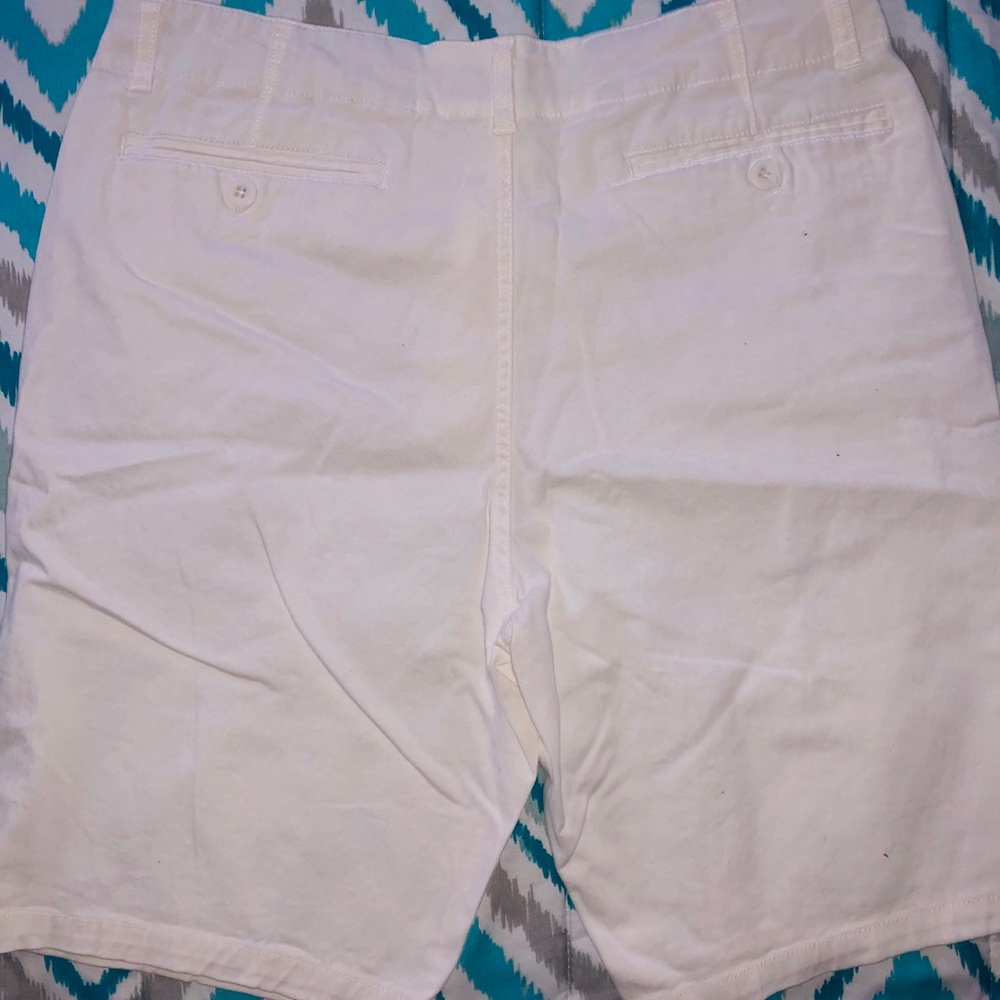 White Shorts Carbon - Picture 4 of 4